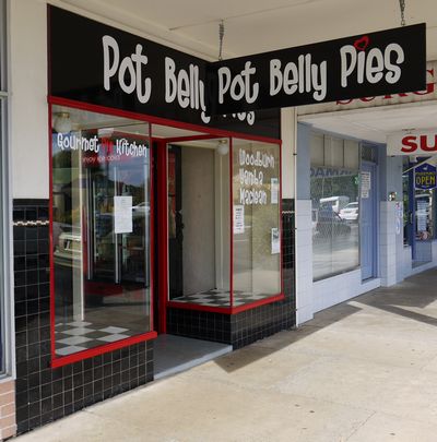Pot bellied pies